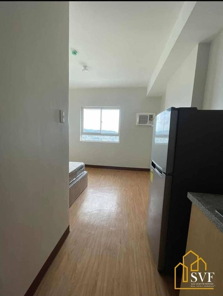 Studio Type Condo Unit for Rent! - photo 3