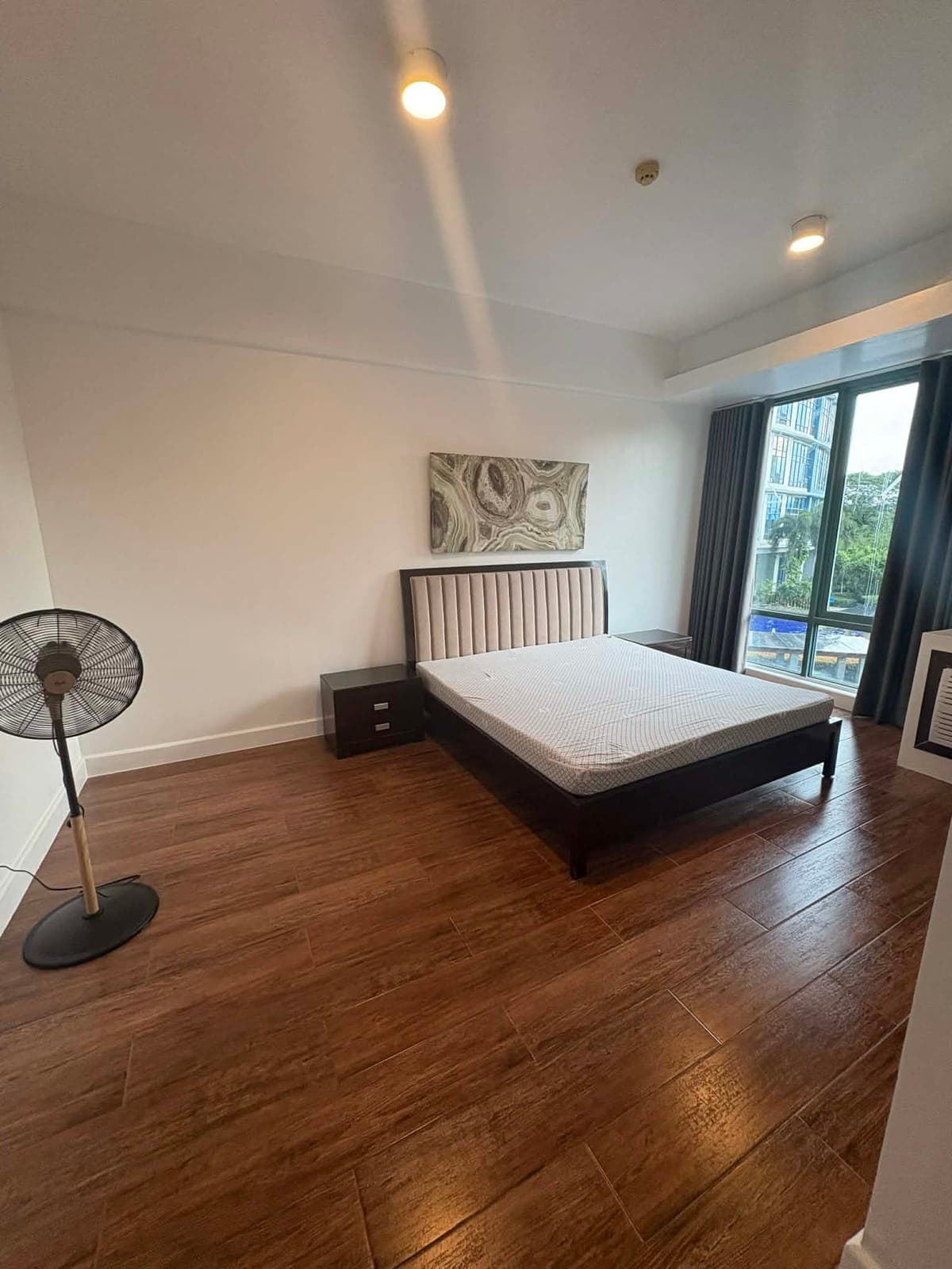 FOR LEASE: - photo 12