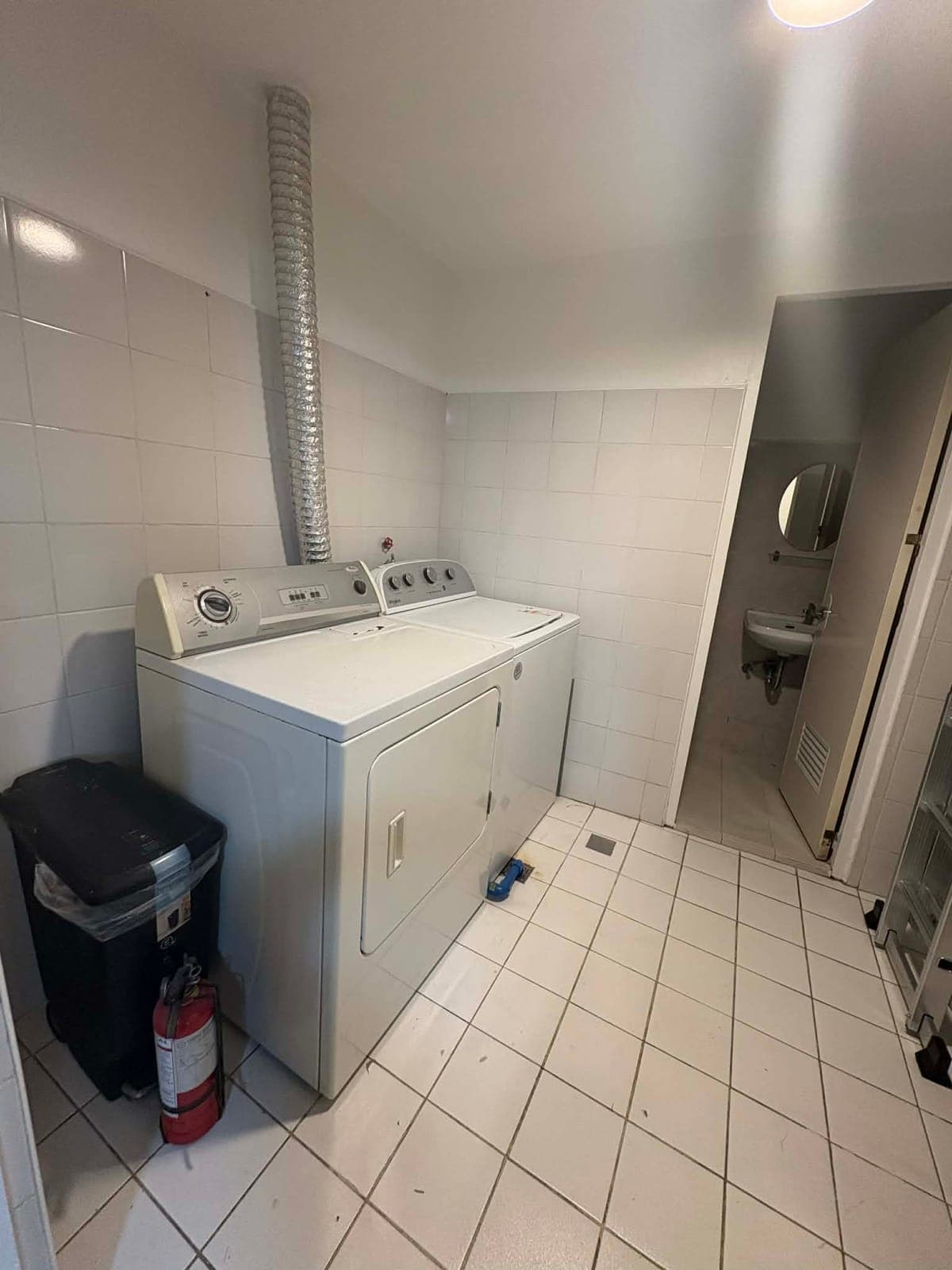 FOR LEASE: - photo 16