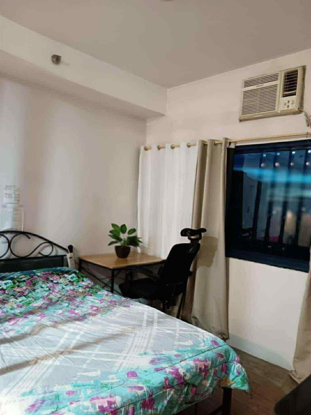 STUDIO A KATIPUNAN semi furnished For Rent - photo 10