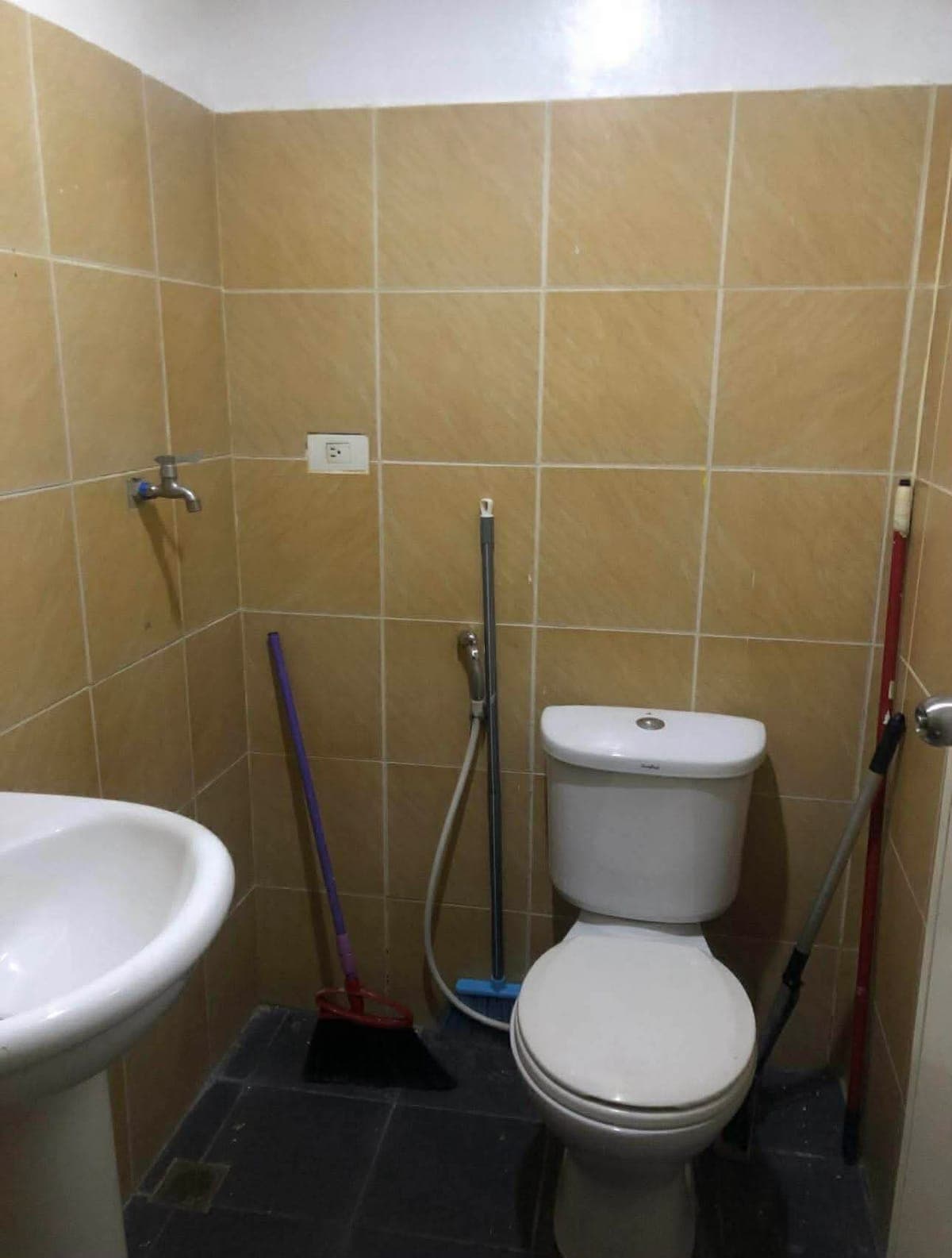 FOR RENT: ₱14,000/month. | Inclusive association dues - photo 2