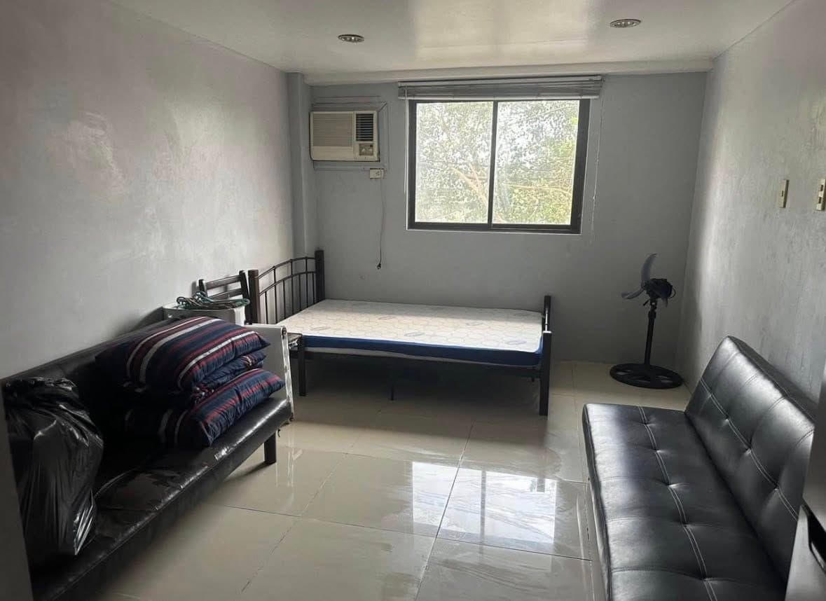 FOR RENT: ₱14,000/month. | Inclusive association dues - photo 4