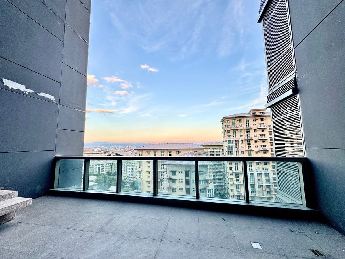 EAST GALLERY PLACE: - photo 13