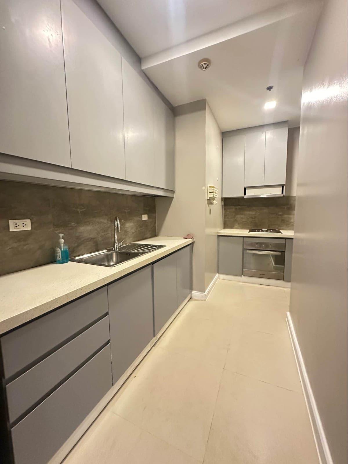 VENICE RESIDENCES MCKINLEY HILL 3 BEDROOM UNIT WITH PARKING FOR RENT UK - photo 5