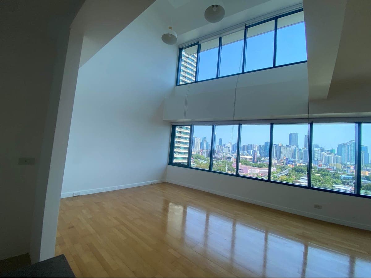 Three bedroom (3br) Unfurnished unit or Semi furnished for rent/lease in One Rockwell West tower, Rockwell Makati City - photo 5