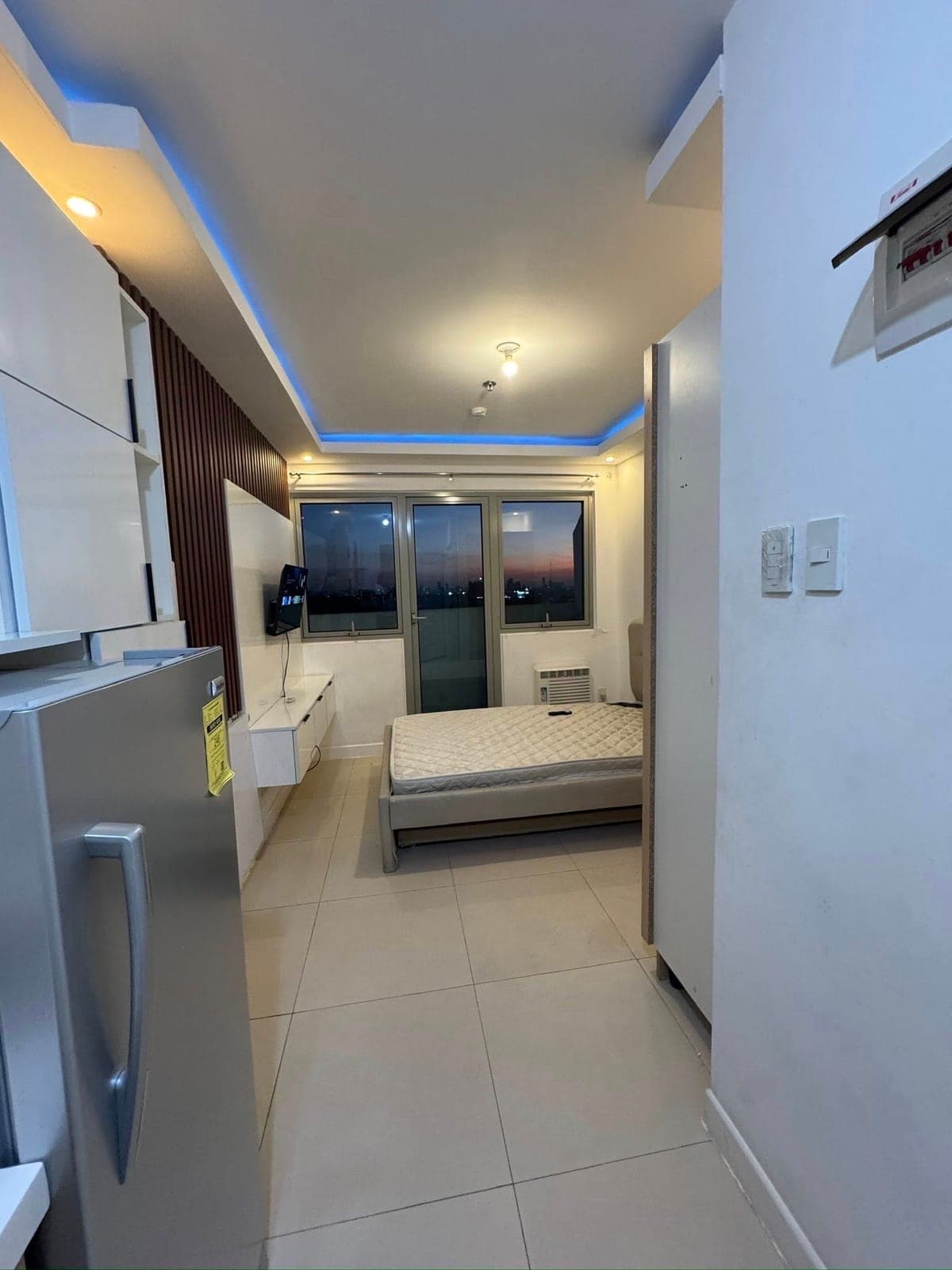 The residences by commonwealth at the back of ever gotesco Mall - photo 16