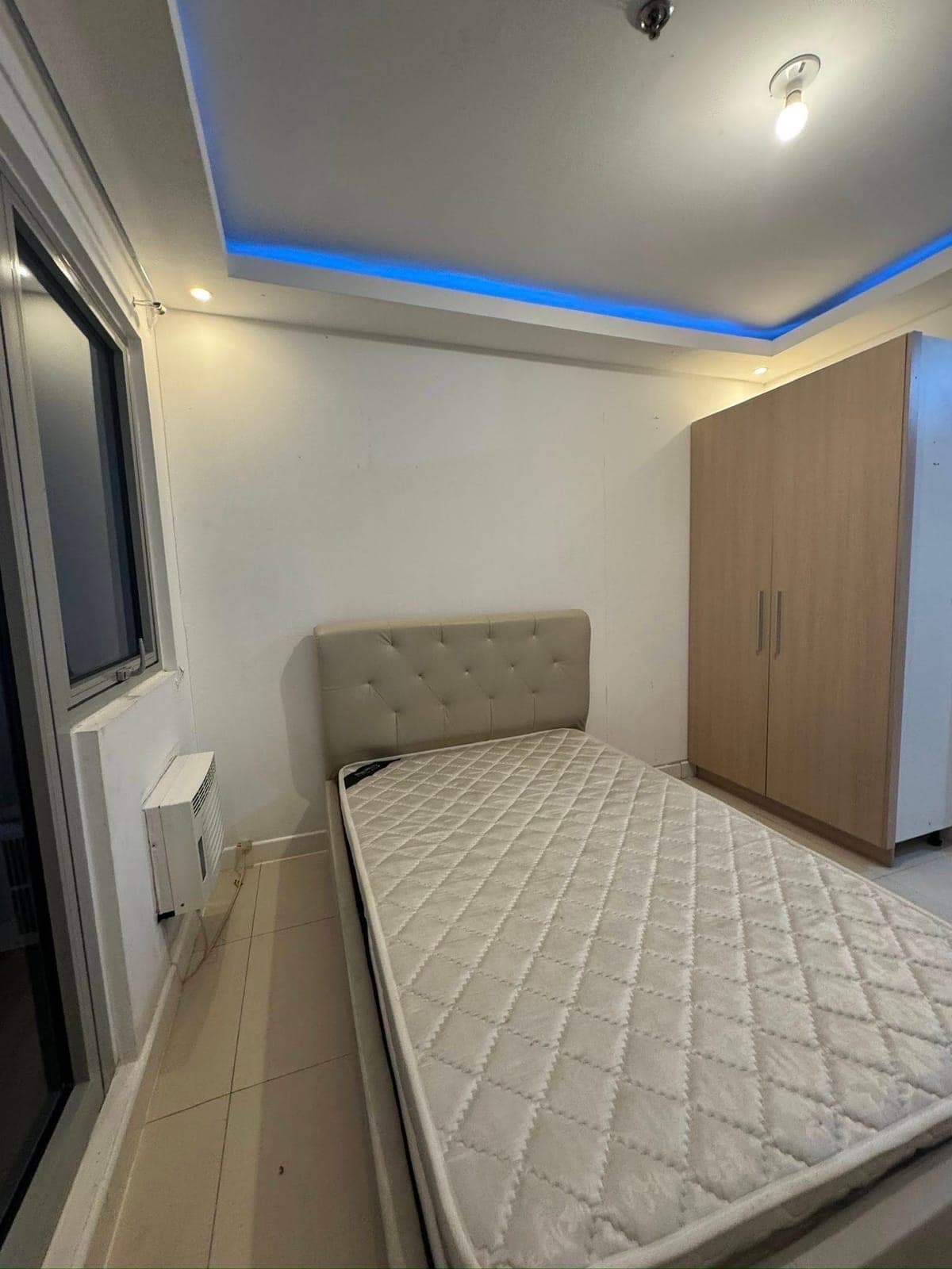 The residences by commonwealth at the back of ever gotesco Mall - photo 29