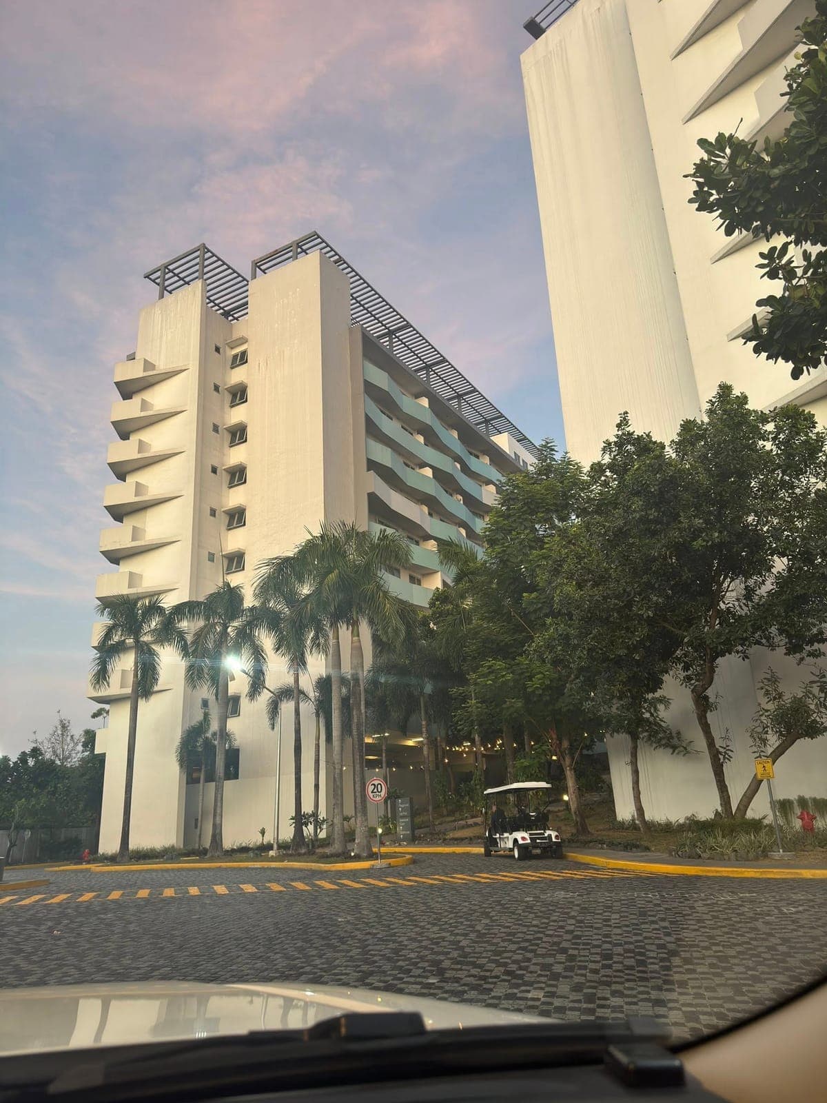 The residences by commonwealth at the back of ever gotesco Mall - photo 10