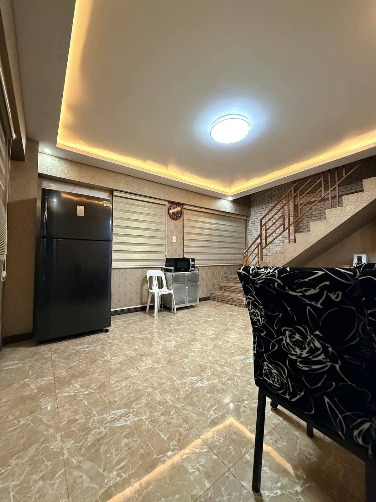 Rush Condo for Rent – Spacious Fully Furnished 2-Bedroom & 2 Bathroom Unit - photo 2