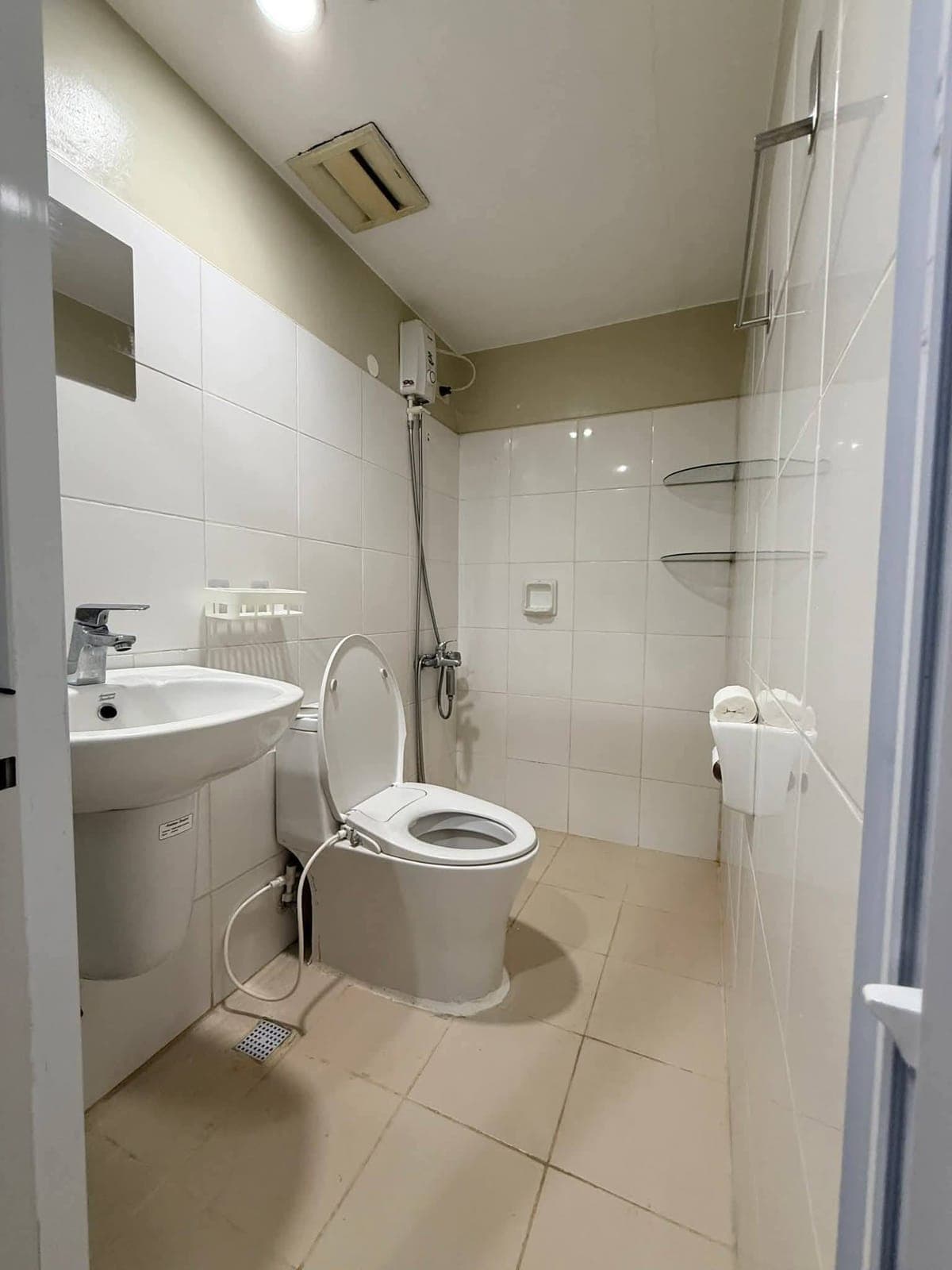 Rush Condo for Rent – Spacious Fully Furnished 2-Bedroom & 2 Bathroom Unit - photo 5