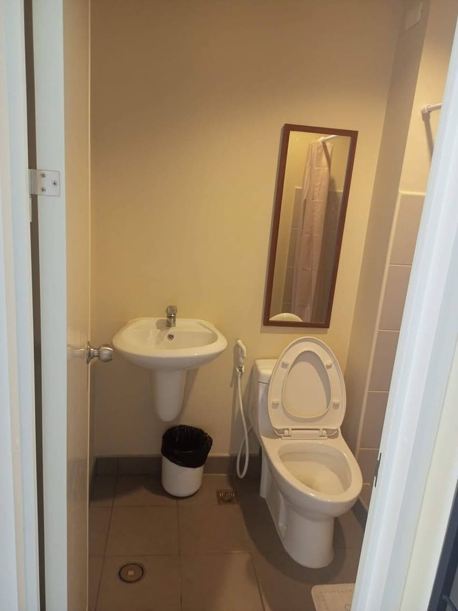 CONDO FOR RENT (OPEN FOR SUBLEASE) - photo 3