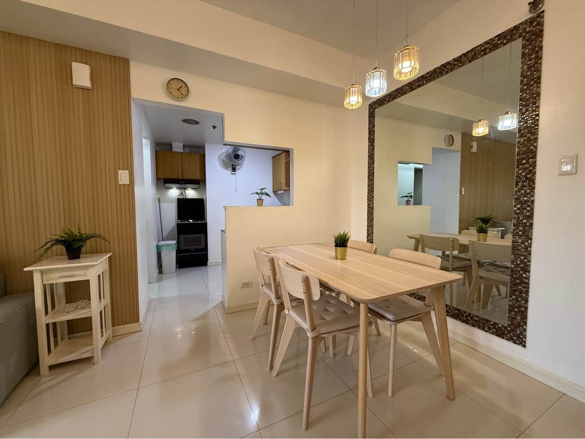 2BR for Lease in Forbeswood Heights BGC - photo 2