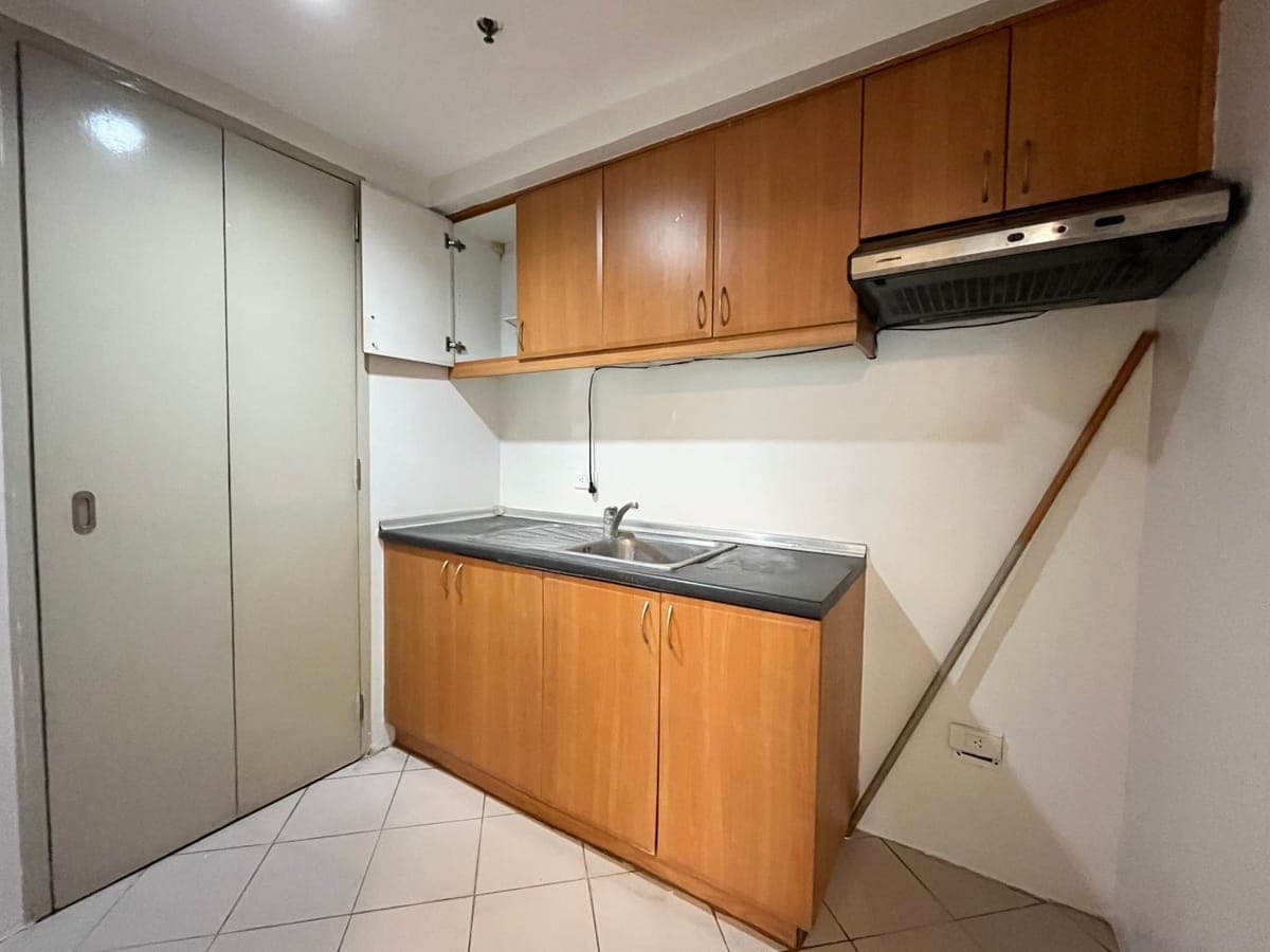 1BR for Lease in Forbeswood Parklane BGC - photo 5