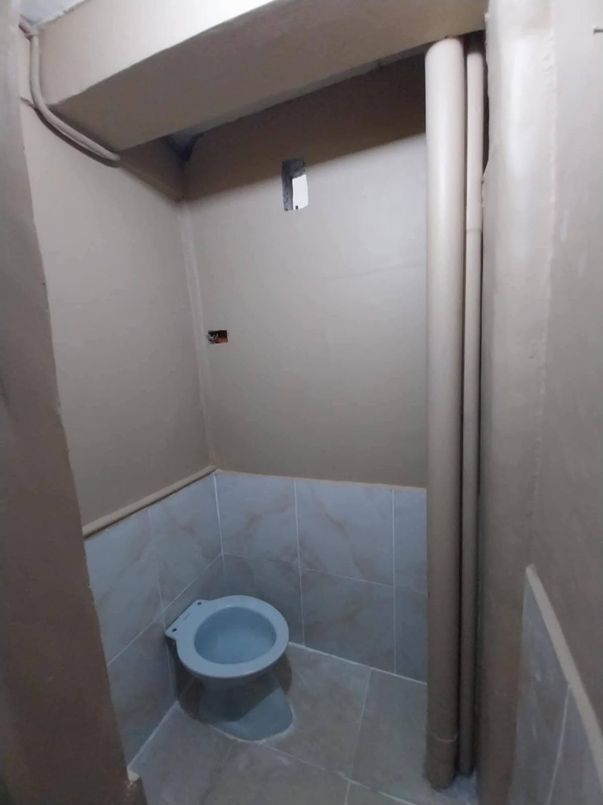 Room 4 rent - photo 1