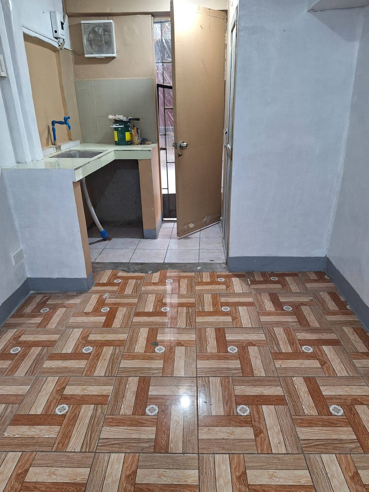 Room 4 rent - photo 6