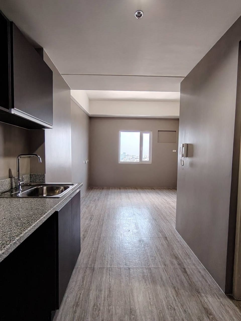 Condo for rent @TORRE LORENZO Katipunan - photo 1