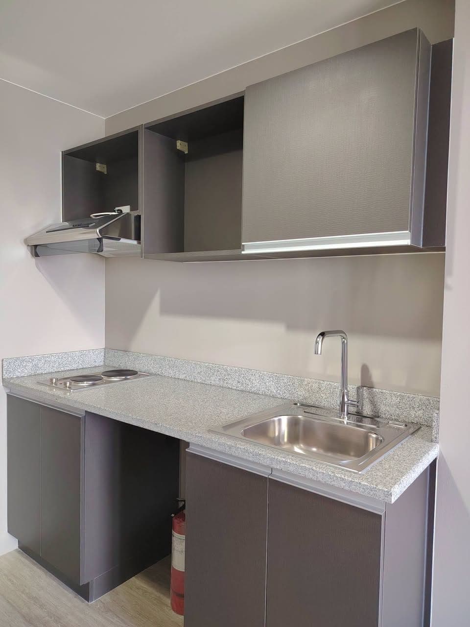 Condo for rent @TORRE LORENZO Katipunan - photo 5