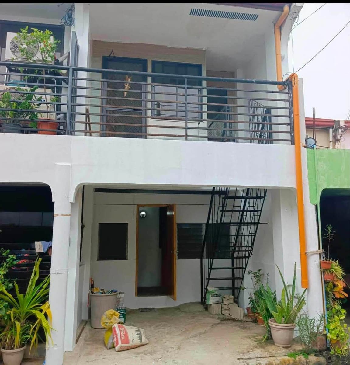 HOUSE FOR RENT - photo 1