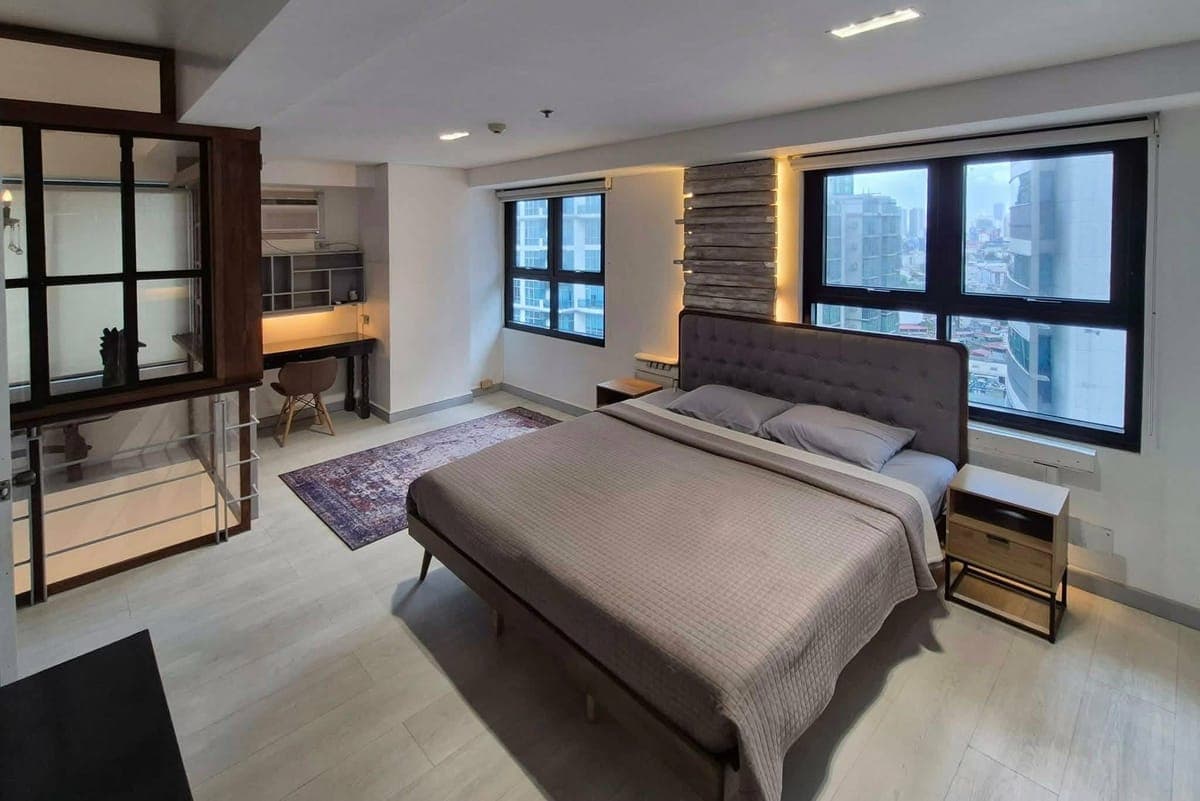 For Lease: Fully Furnished 2 Bedroom Loft type Unit at The Fort Residences, BGC - photo 5