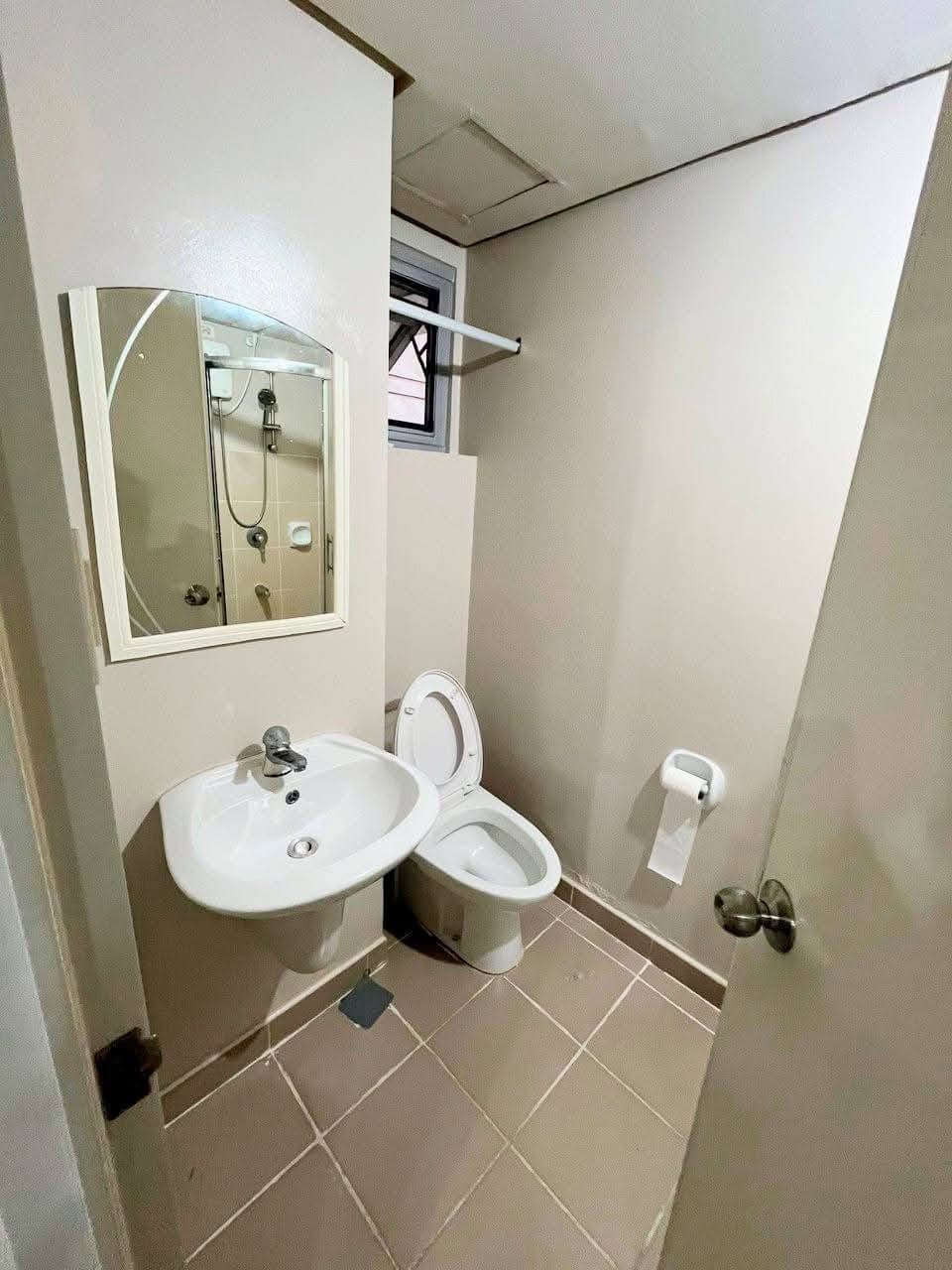 FOR LEASE AVIDA 9th Avenue - photo 5