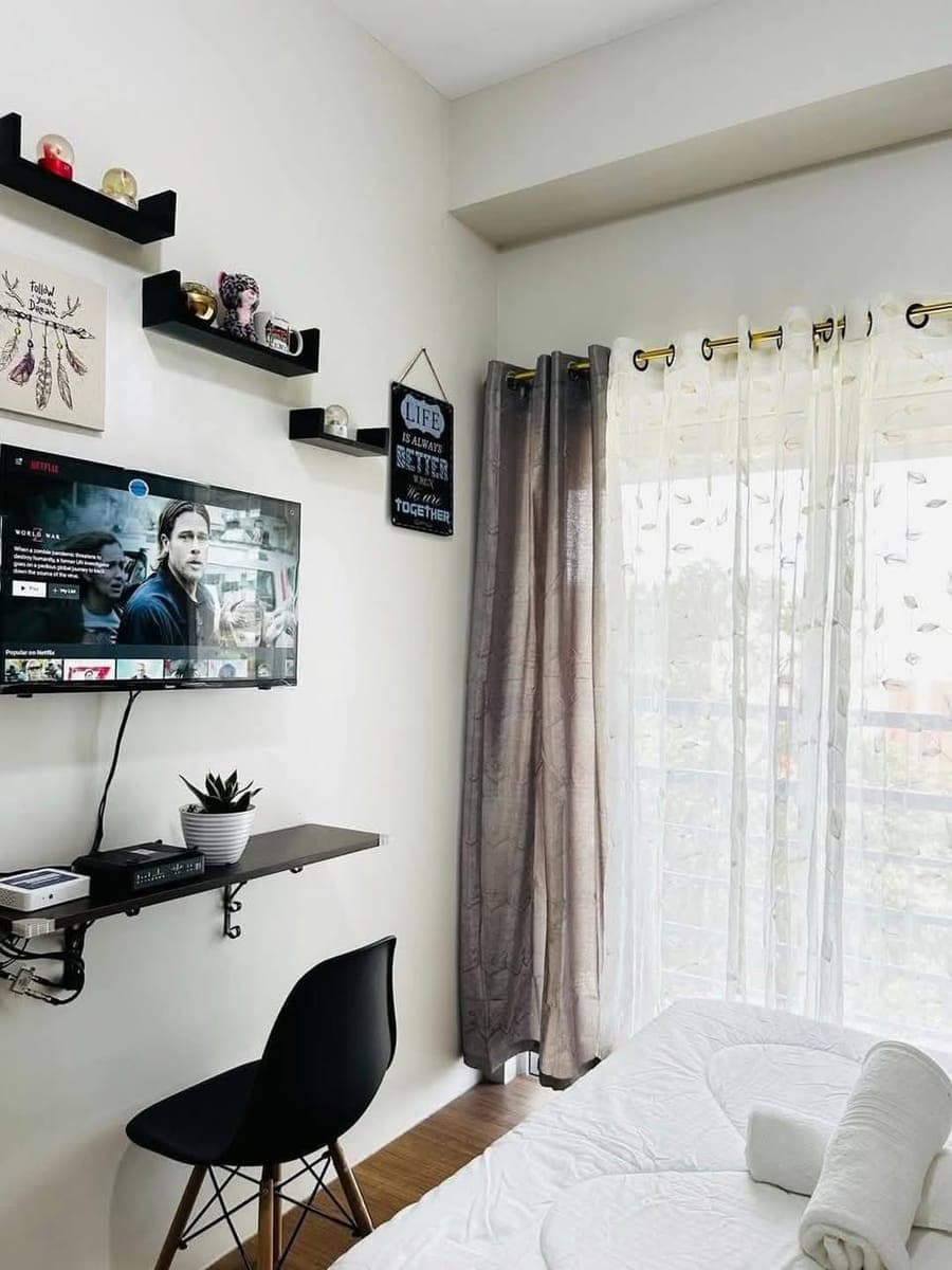 ✨Fully Furnished Studio with balcony Unit for Rent ✨ - photo 2