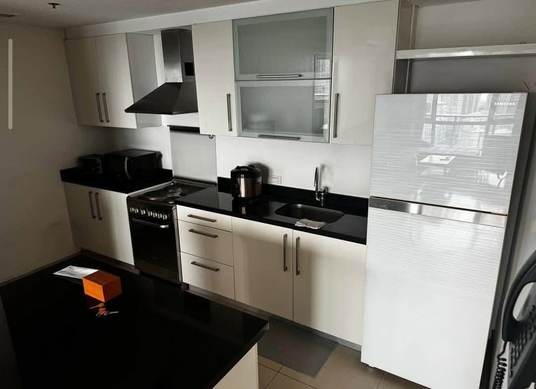 For Lease: Fully Furnished 1BR with balcony at One Serendra East Tower, BGC - photo 2