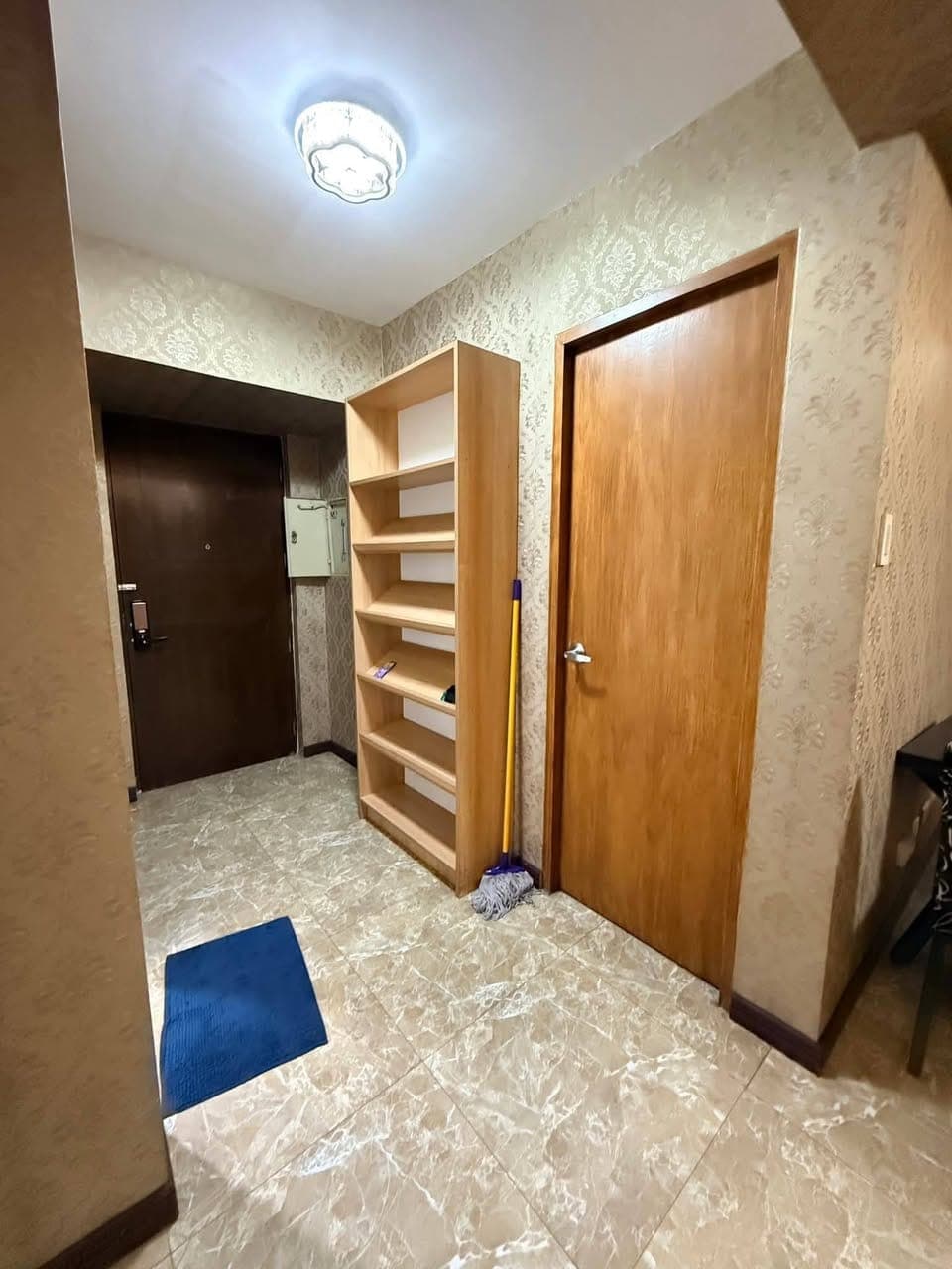 SPACIOUS Fully Furnished 2-Bedroom w/ 2-Bathroom - photo 5