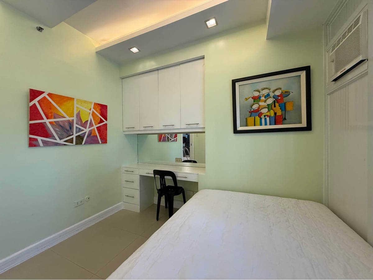 2BR for Lease in Forbeswood Parklane - photo 2