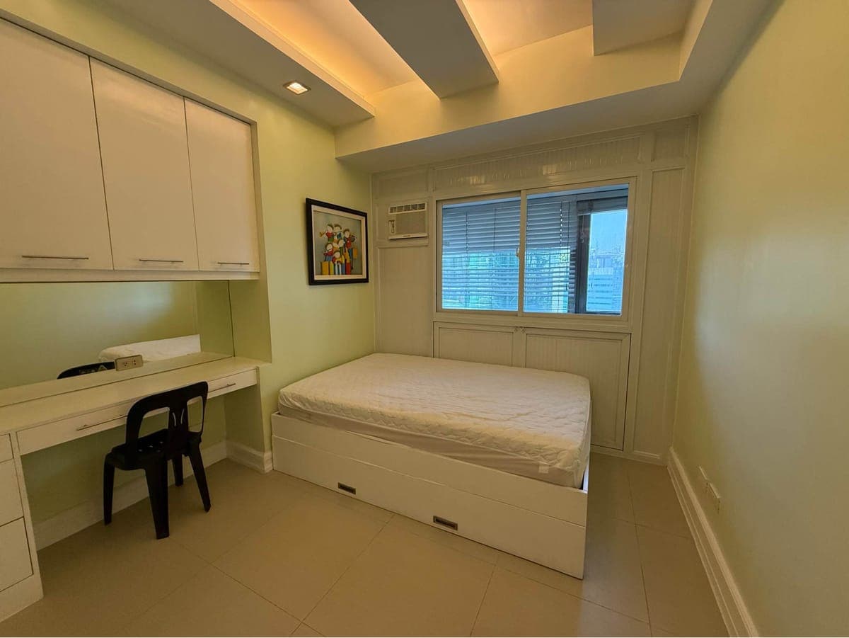 2BR for Lease in Forbeswood Parklane - photo 6