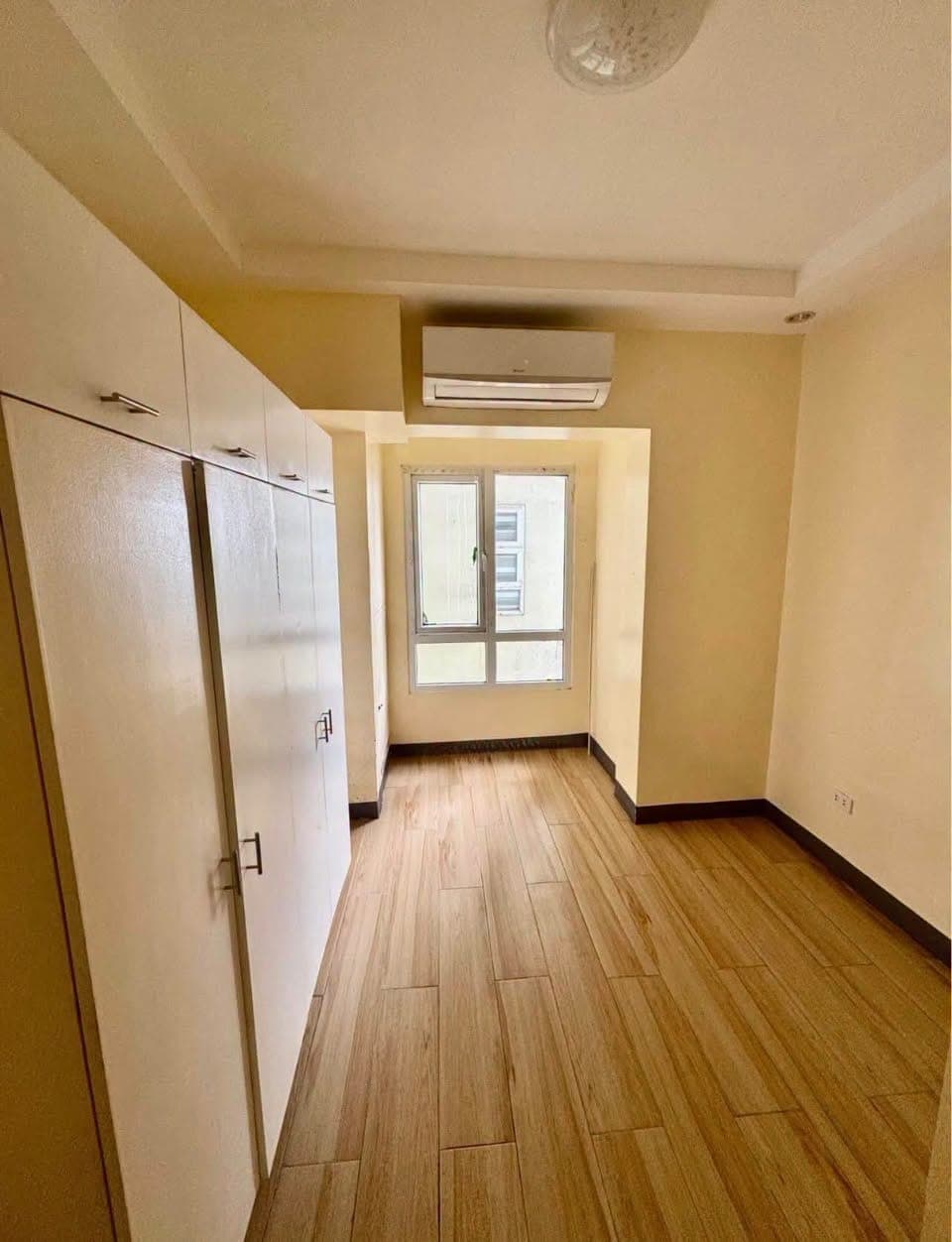 RUSH CONDO FOR RENT/SALE Victoria Sports Tower - photo 4