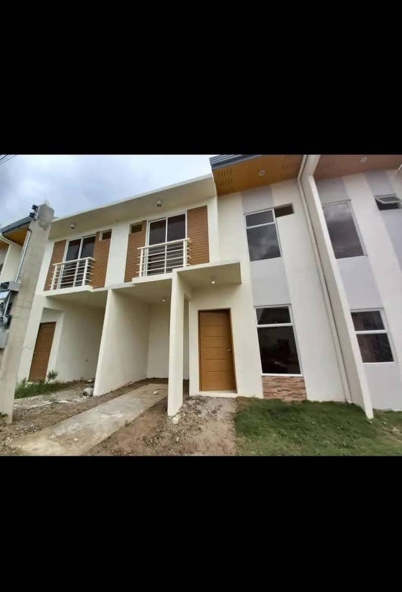 velmiro house for rent townhouse @phase 1 - photo 1