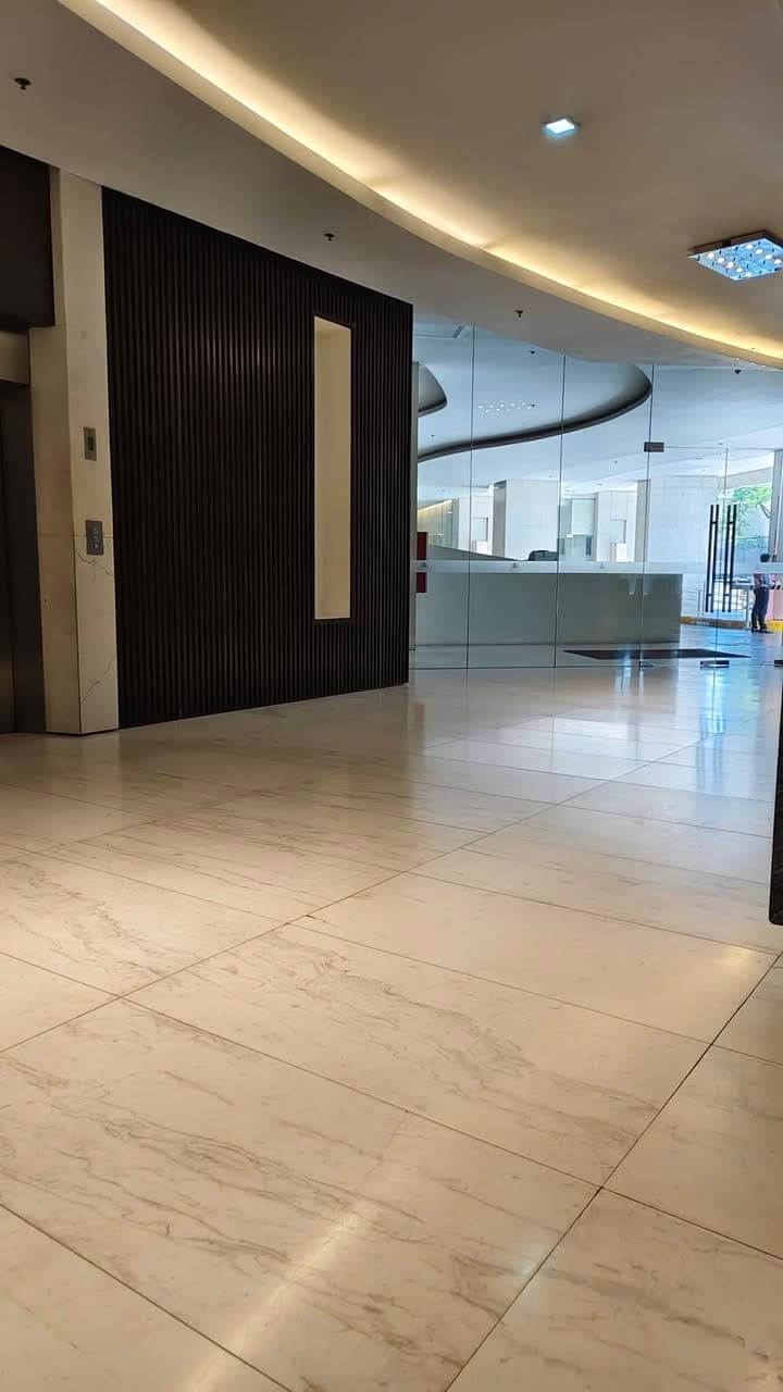 Condo sharing at BGC - photo 3