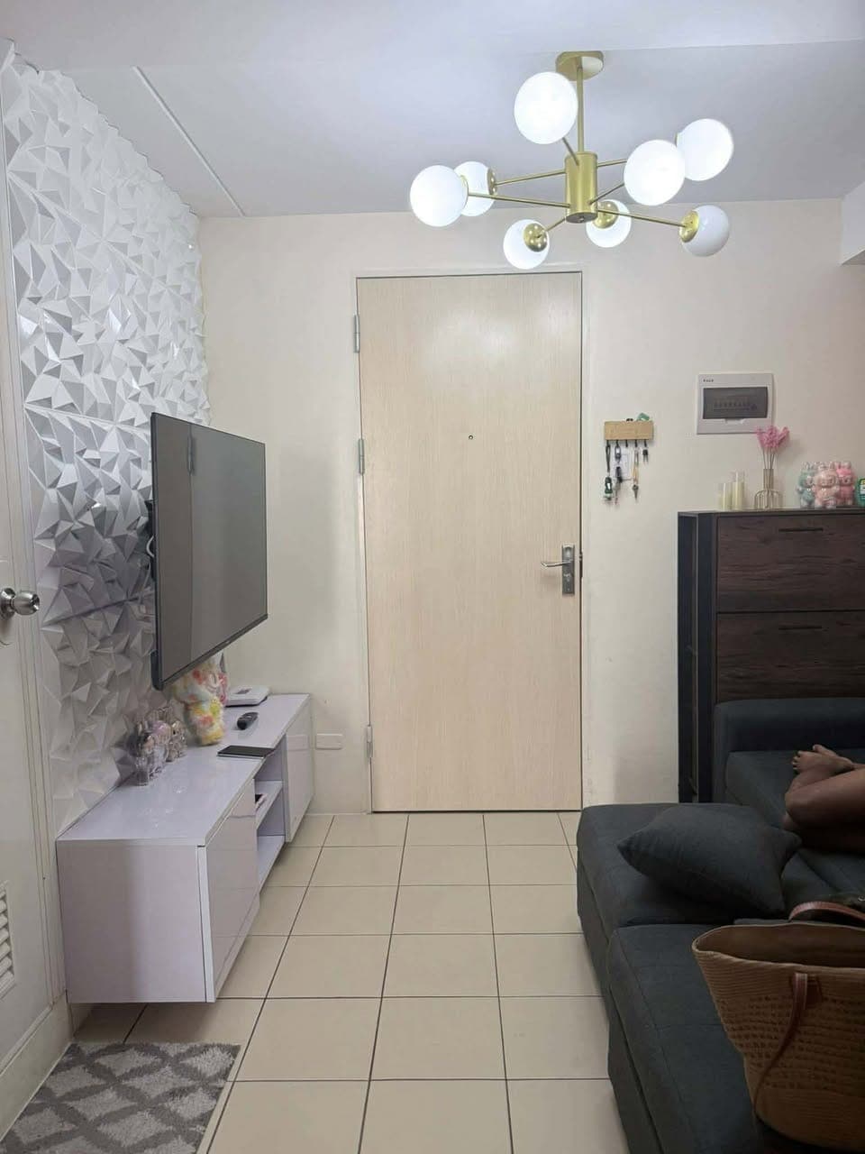 2 bedroom unit for rent! - photo 1