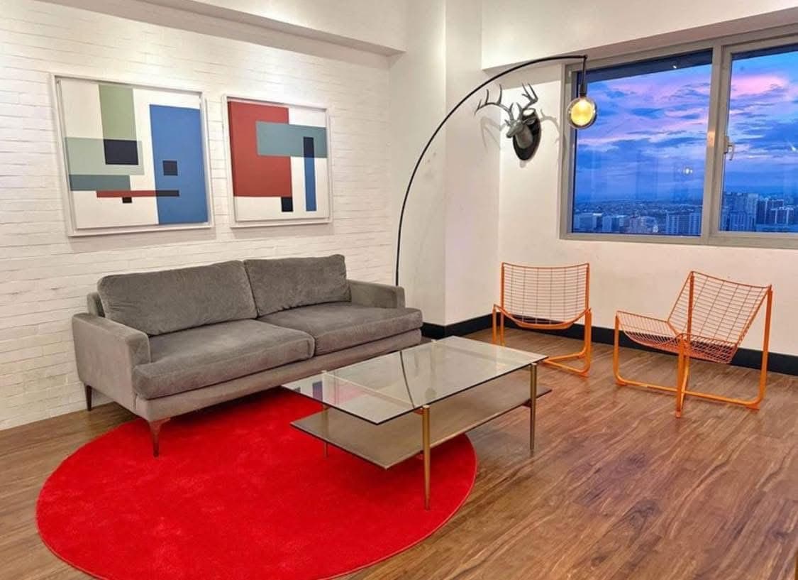 Fully furnished 2 BR and 2 T&B condo unit in Infinity Towers BGC, Taguig City - photo 5