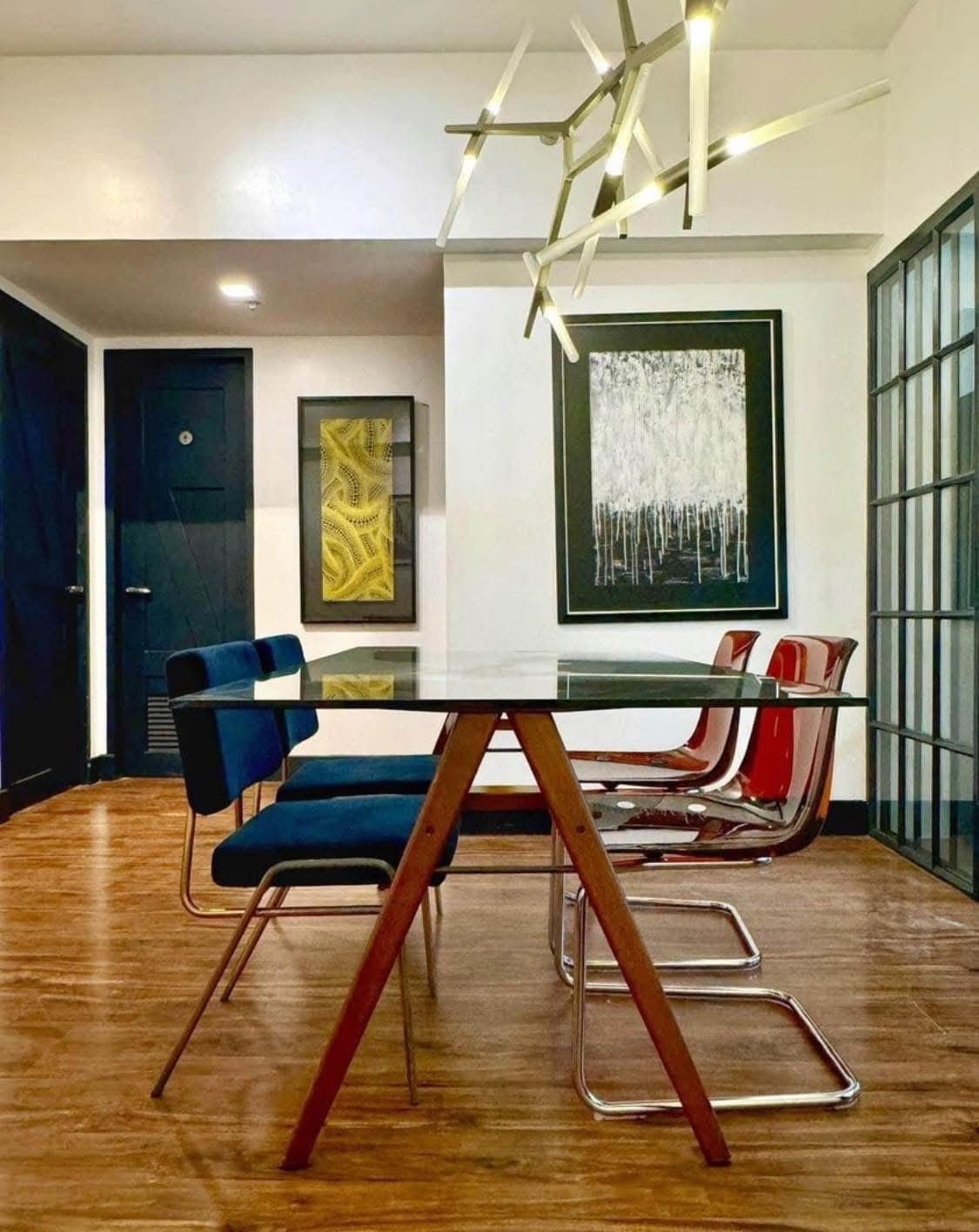 Fully furnished 2 BR and 2 T&B condo unit in Infinity Towers BGC, Taguig City - photo 6