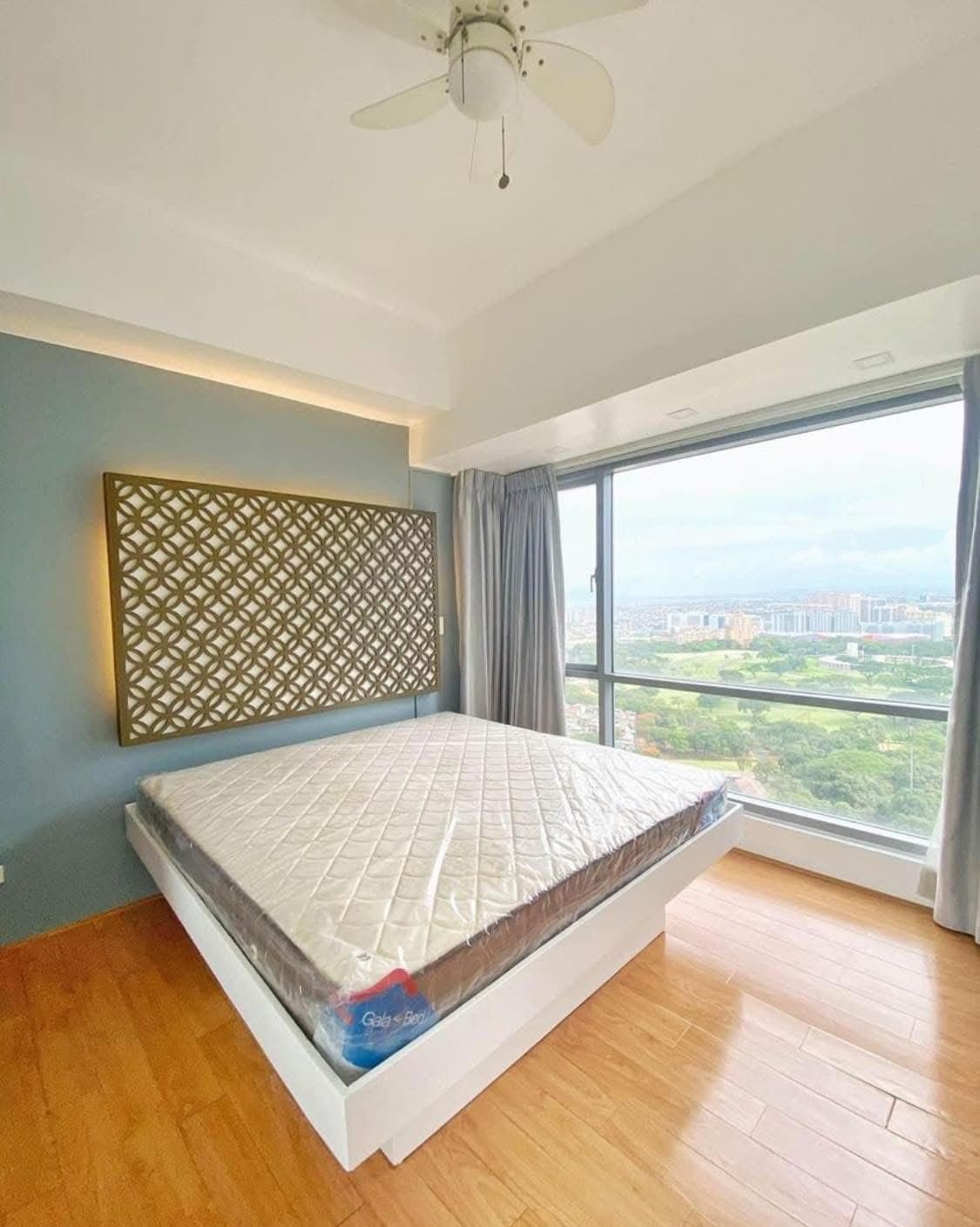 Fully furnished 2 BR and 2 T&B condo unit in Infinity Towers BGC, Taguig City - photo 8