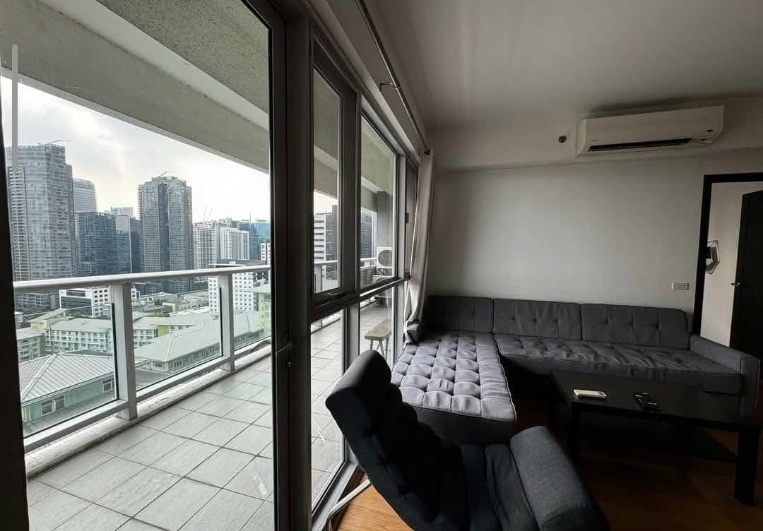 For Lease: Fully Furnished 1BR with balcony at One Serendra East Tower, BGC - photo 1