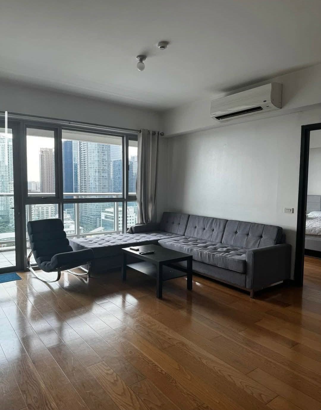 For Lease: Fully Furnished 1BR with balcony at One Serendra East Tower, BGC - photo 3