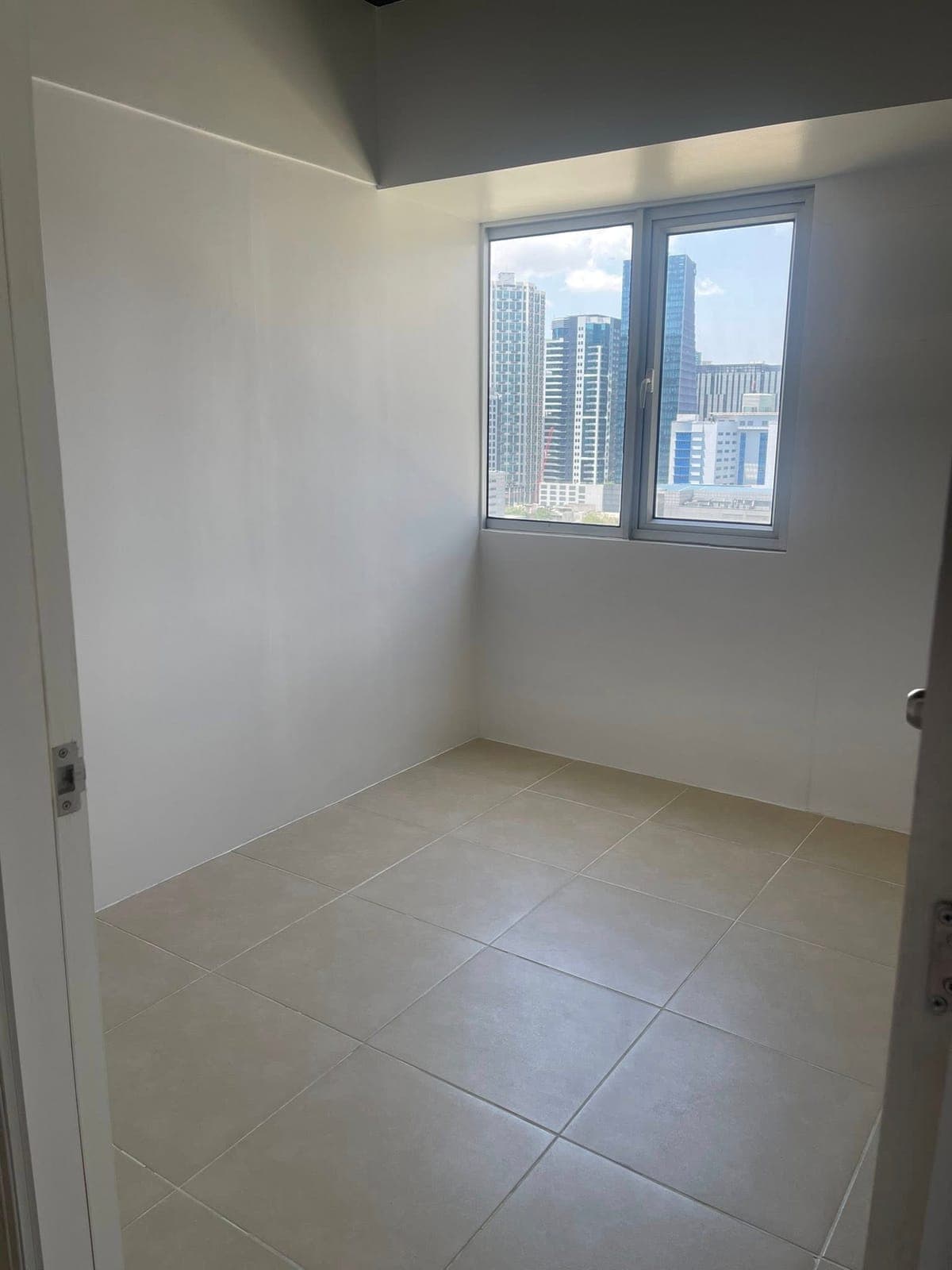 Bare Unit For Lease - photo 1