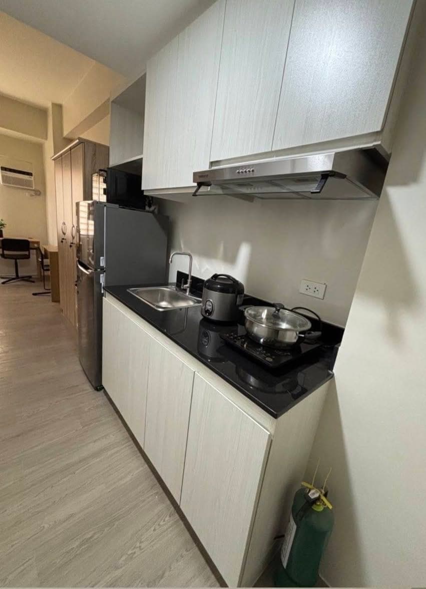 Fully Furnished Condo for Lease‼️ - photo 4