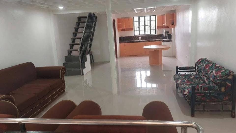 SEMI-FURNISHED House for Rent - photo 2