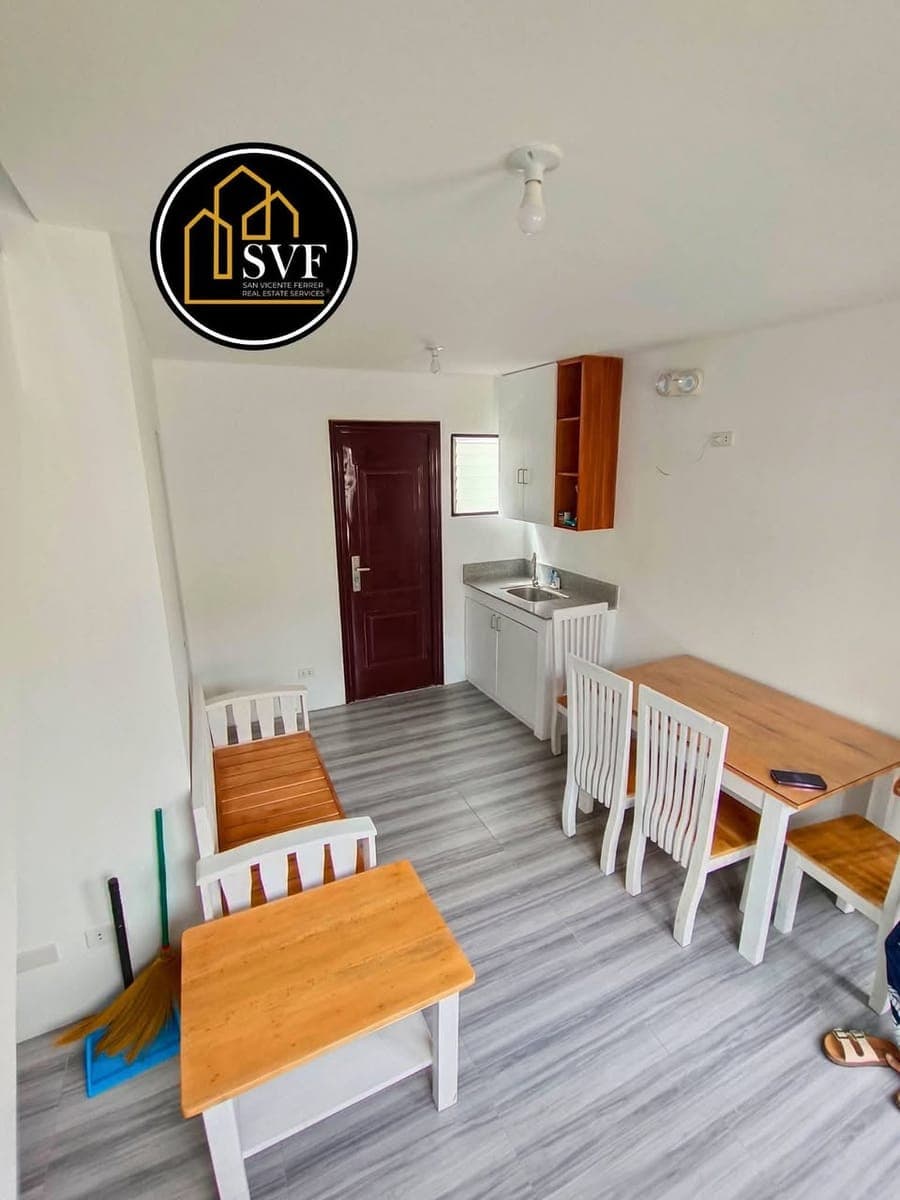 2 storey Townhouse for Rent! - photo 1