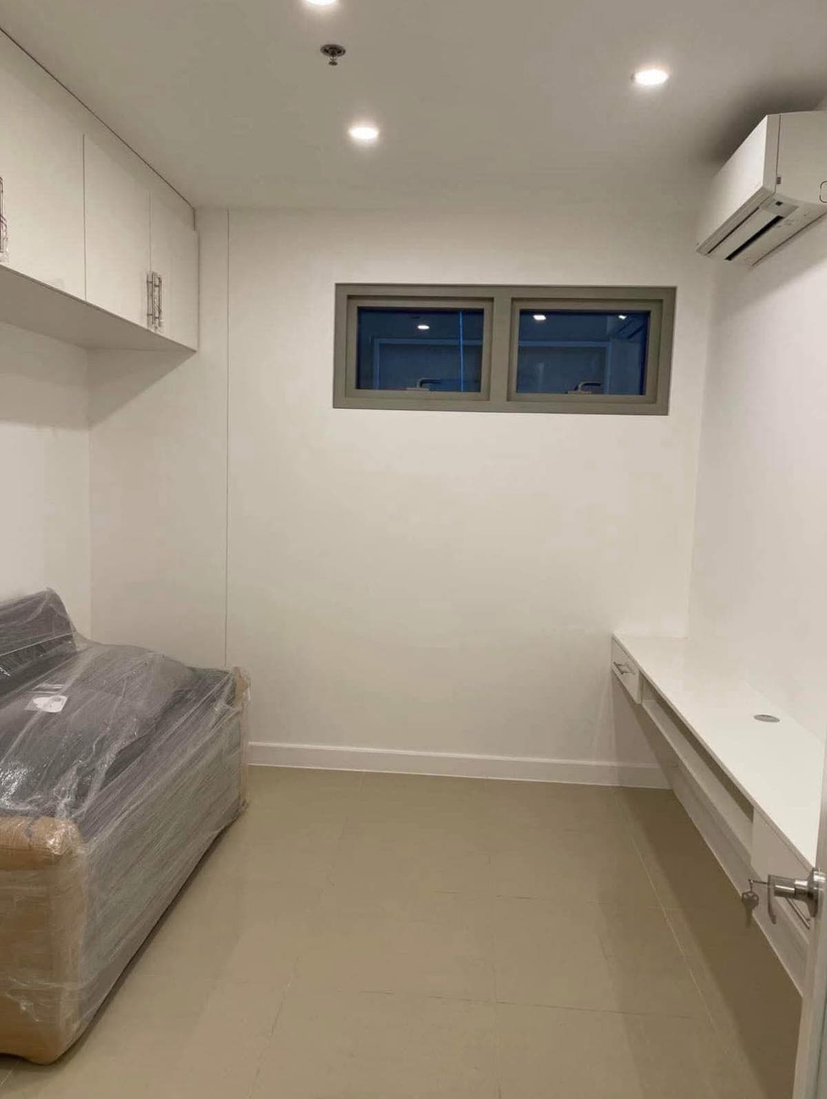 2BR UNIT FOR RENT IN EAST GALLERY PLACE BGC - photo 1