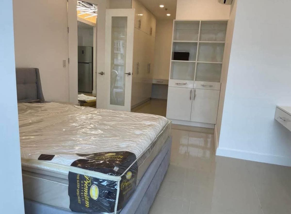 2BR UNIT FOR RENT IN EAST GALLERY PLACE BGC - photo 9