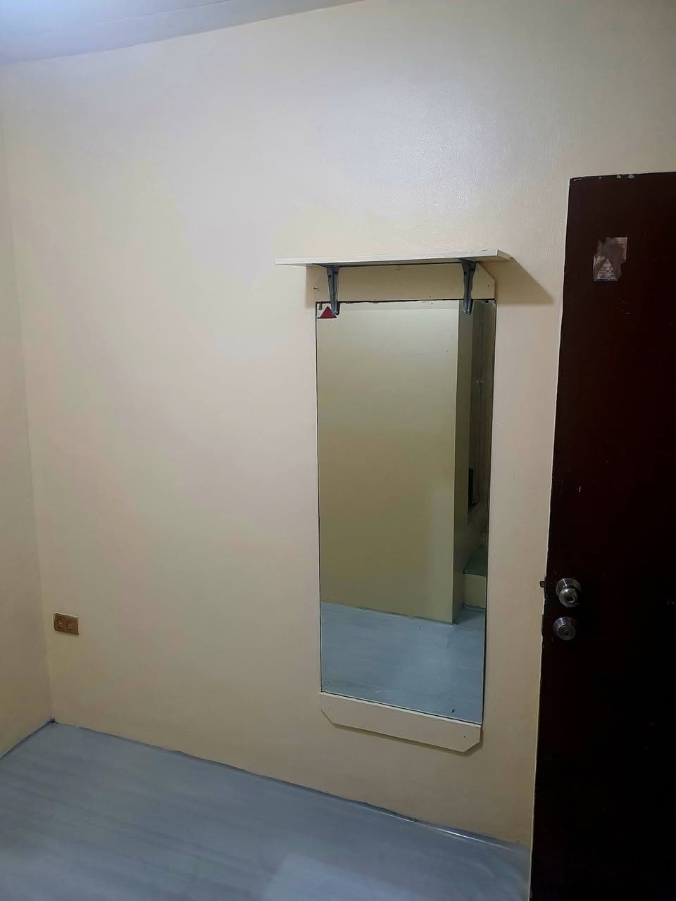 1 SLOT LEFT FOR MALE BEDSPACER - photo 4