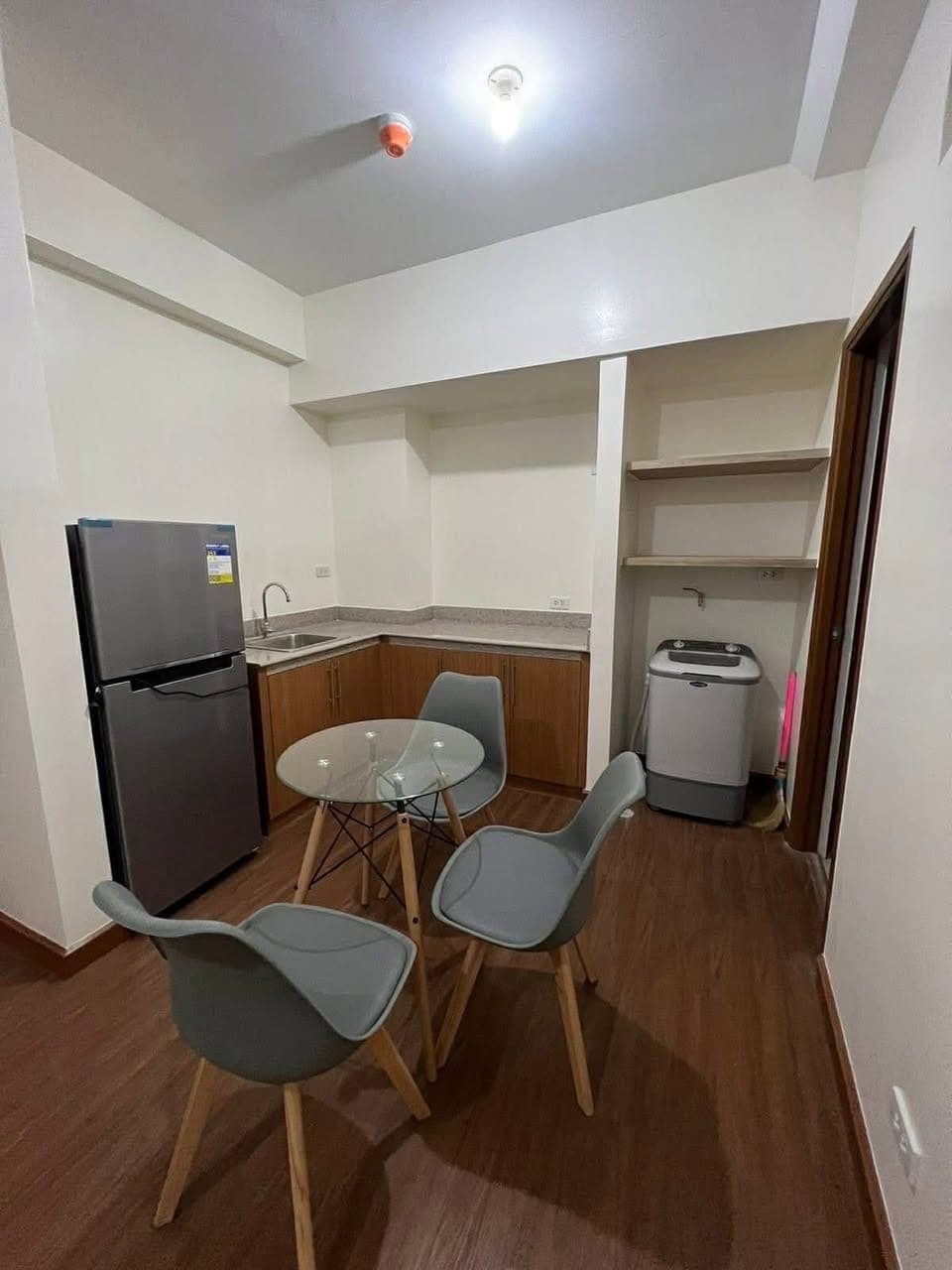 FOR RENT - Furnished 39sqm 2BR with Balcony - photo 1