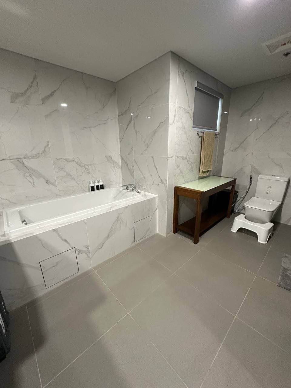 FOR LEASE – PARK MCKINLEY WEST PENTHOUSE - photo 4