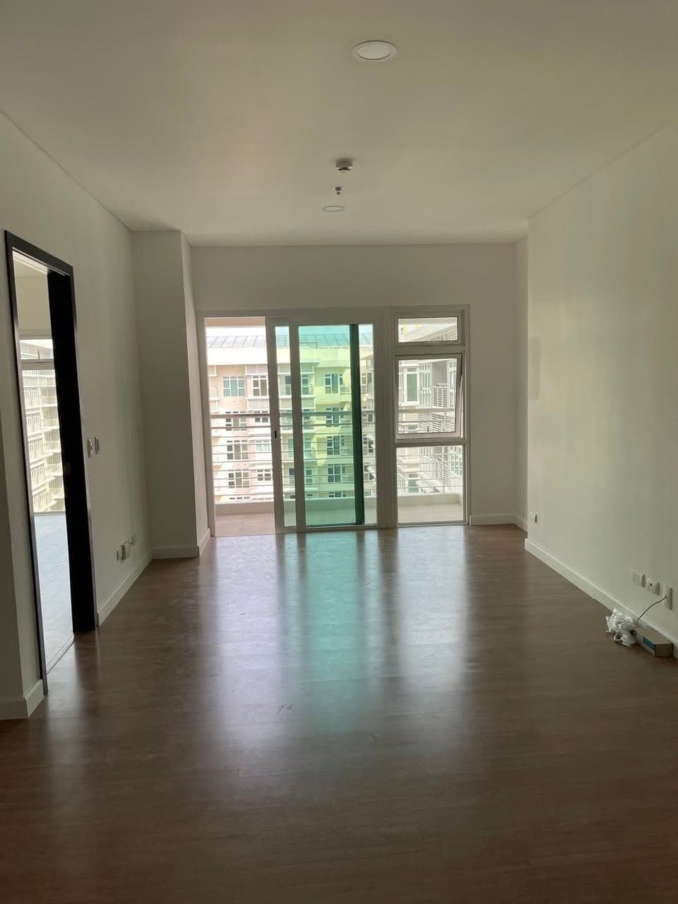 LOCATION : Arca South Taguig City (The Veranda Condominium Corporation) - photo 2