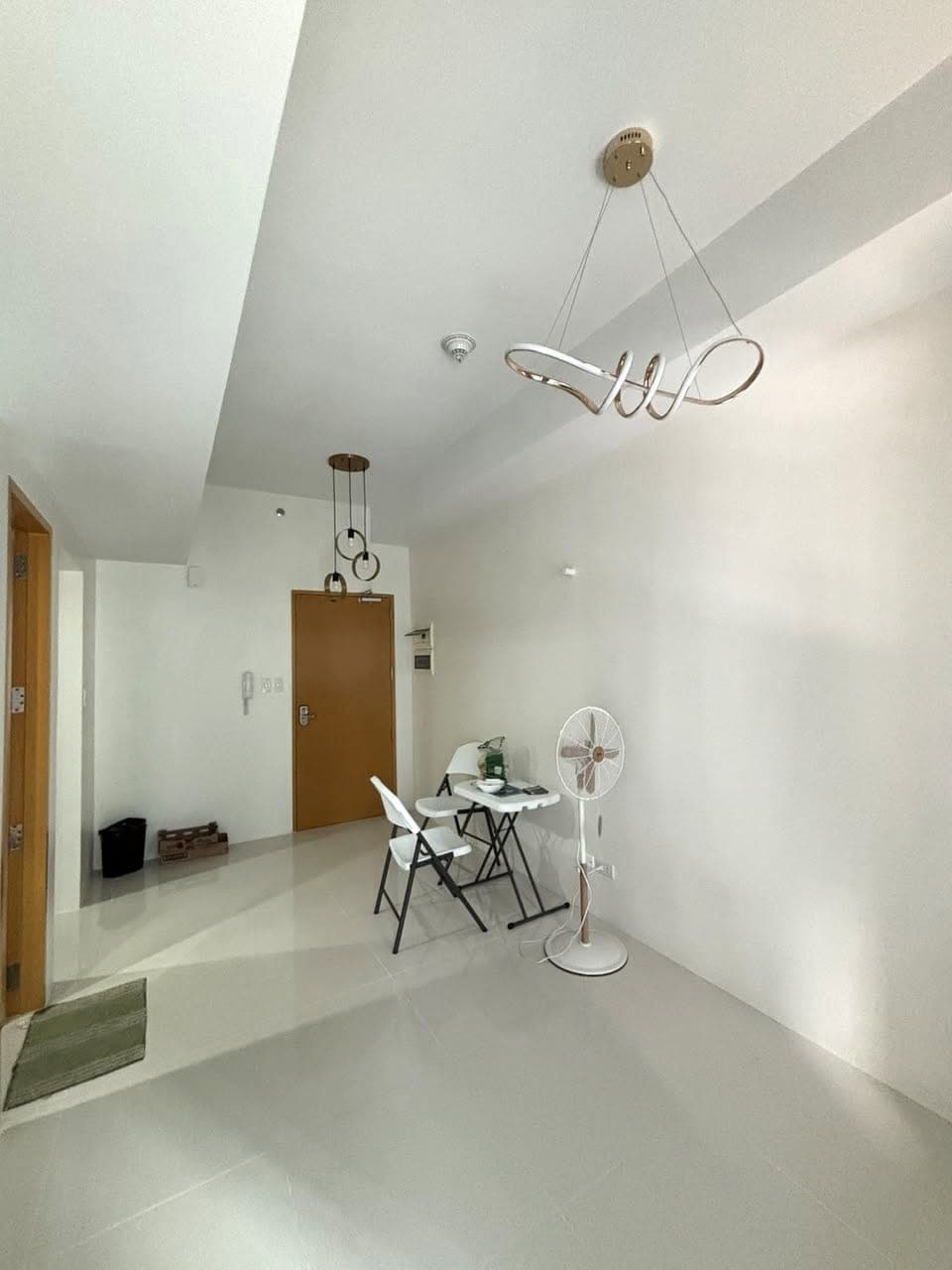 * FOR RENT! Available Now! BGC - photo 3