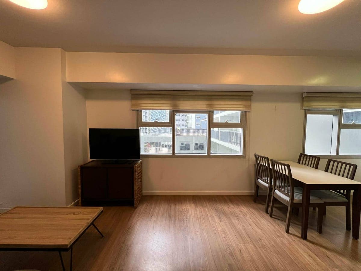 FOR LEASE: One Maridien - photo 10